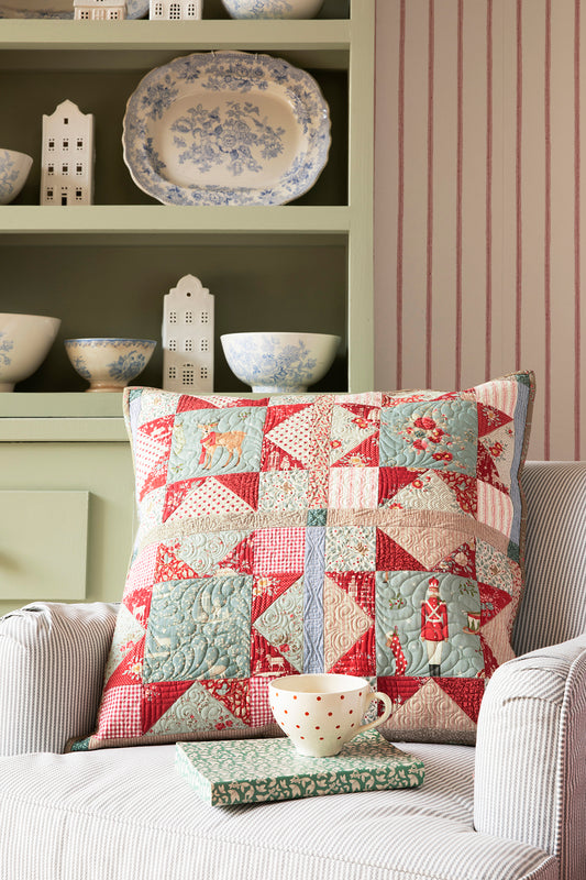 Merry Little Christmas Blenders by Tilda: Noel Red