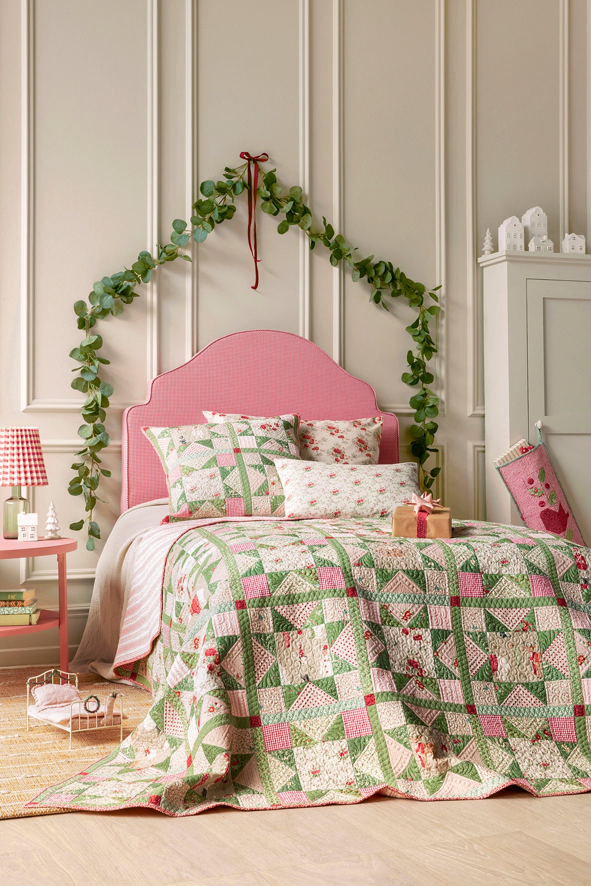 PRE-ORDER Merry Little Christmas by Tilda: Mistletoe Pistachio