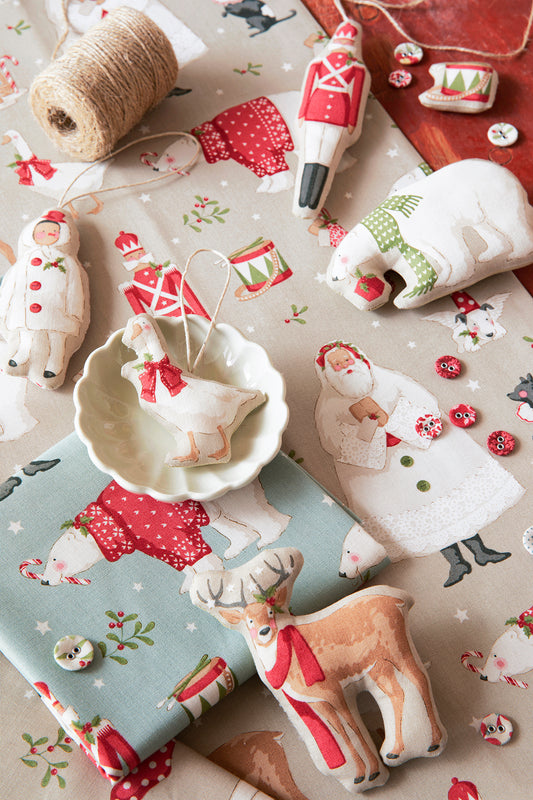 PRE-ORDER Merry Little Christmas by Tilda: Winter friends Clay